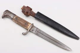 WWI trench knife with horn grip plates