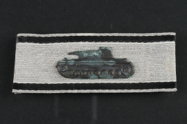 Tank Destruction Badge in Silver