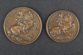 Two Medals on the Münsterlandhalle