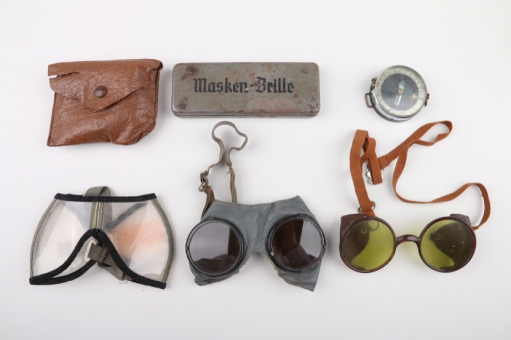 Wehrmacht lot of goggles + 1 compass