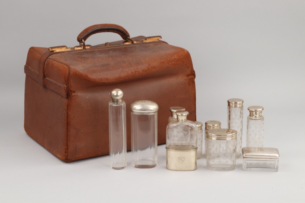 1930s aristocrat's travel bag