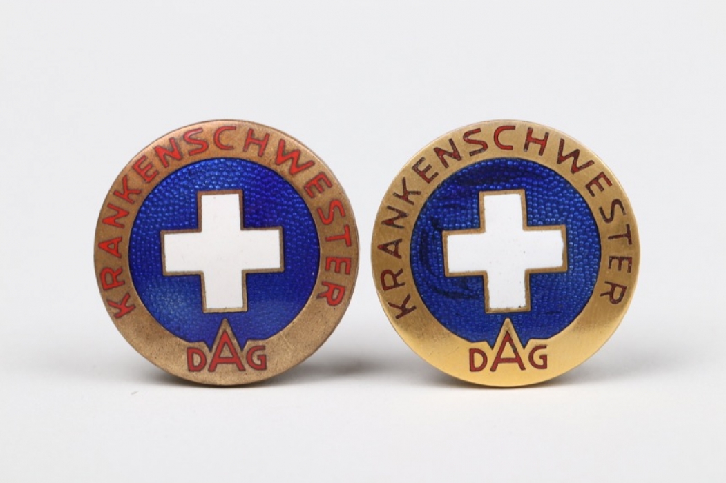 2 DAG Krankenschwester service brooches