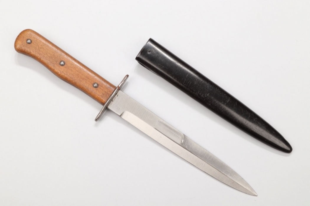 Wehrmacht trench knife