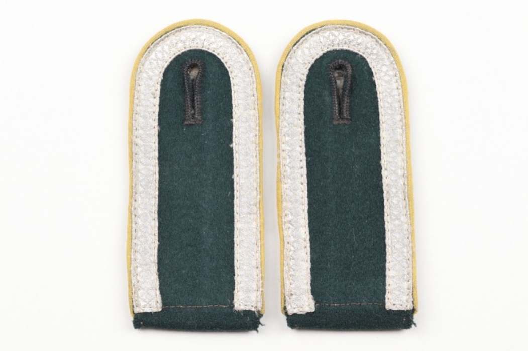 Heer Nachrichten shoulder boards Unteroffizier