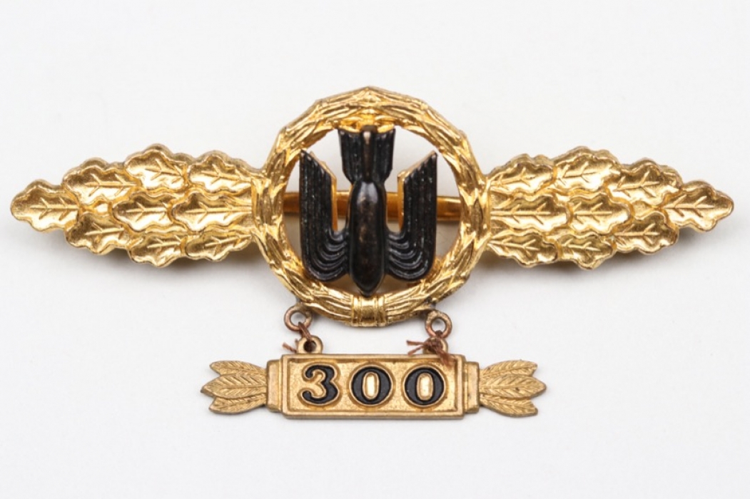 Olt. Südel - 1957 Kampfflieger Squadron Clasp in gold with hanger "300"