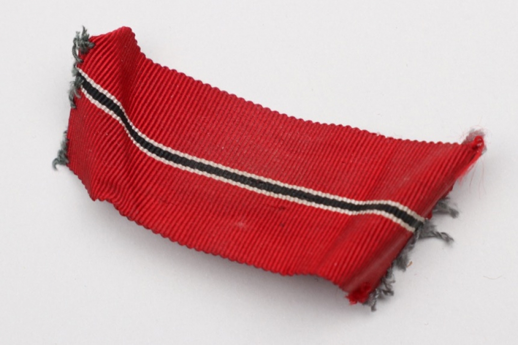 East Medal uniform ribbon