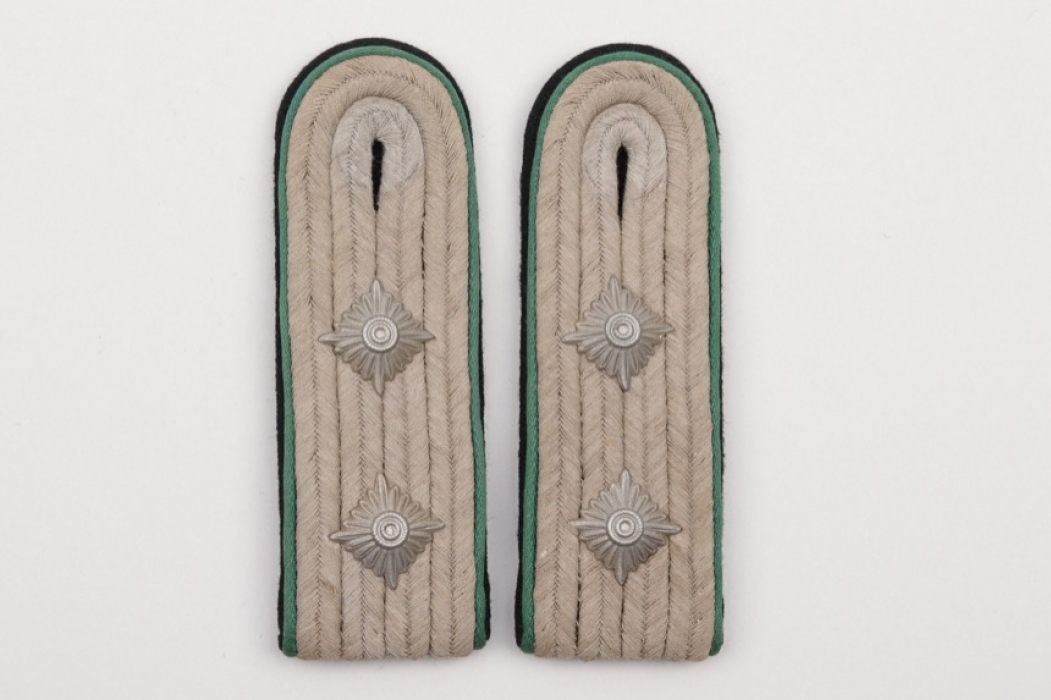 Waffen-SS Gebirgsjäger shoulder boards - Hauptsturmführer