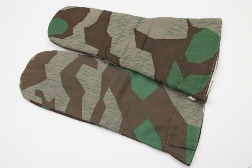 Heer reversible camo winter mittens