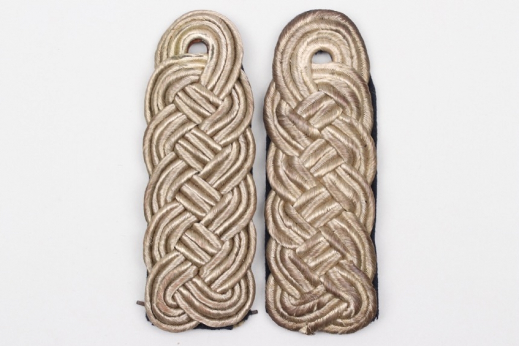 Kriegsmarine shoulder boards - Korvettenkapitän