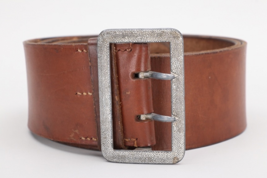 Wehrmacht officer's field belt - RZM U.E.10