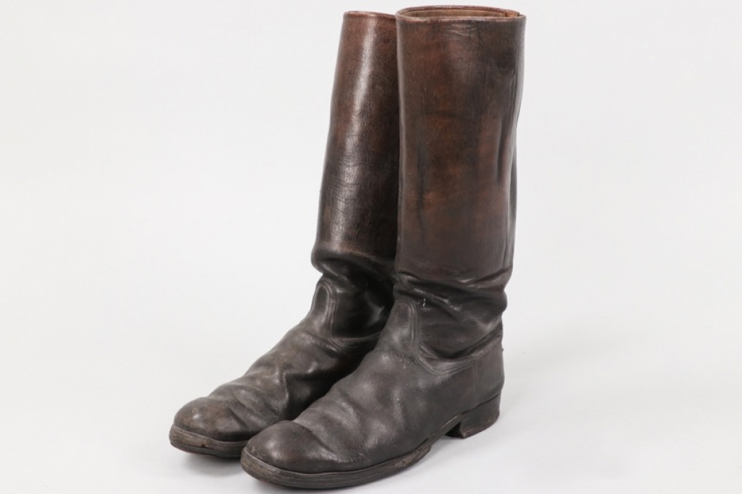 Wehrmacht officer's boots + shoe trees