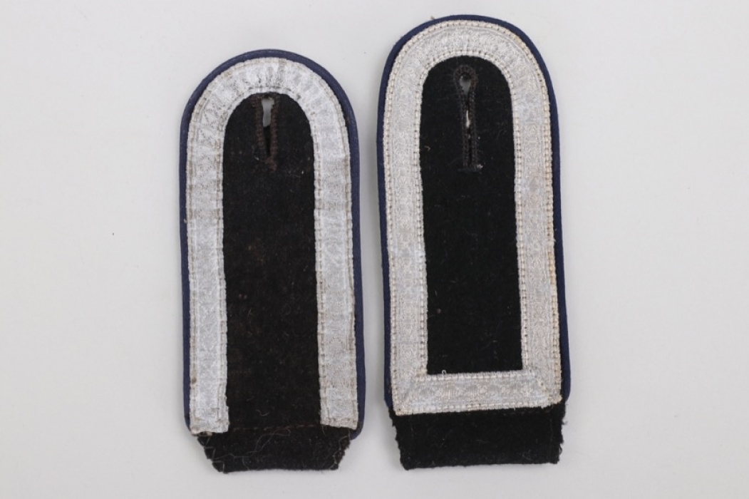 SS-Hscha. Lösch - 2 single Waffen-SS medic shoulder boards