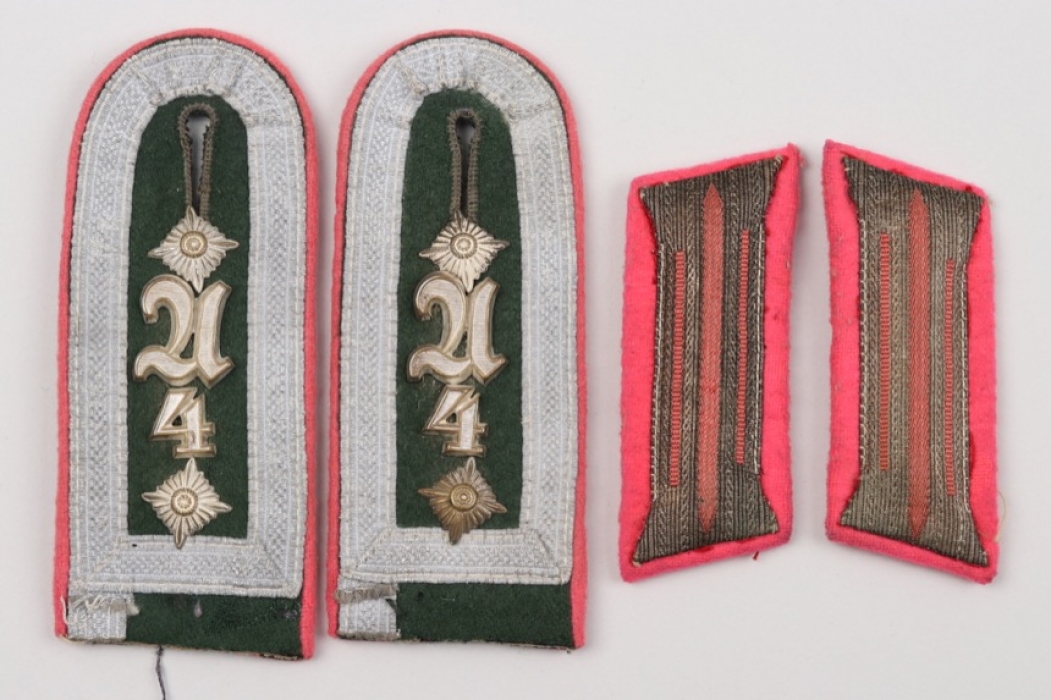 Heer Panzer Abw.Abt.4 shoulder boards for an Oberfeldwebel