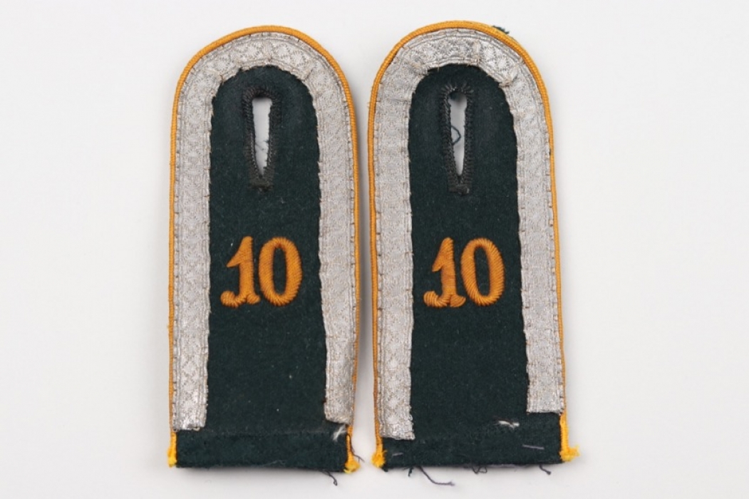 Heer Kav.Rgt.10 shoulder boards for a Unteroffizier