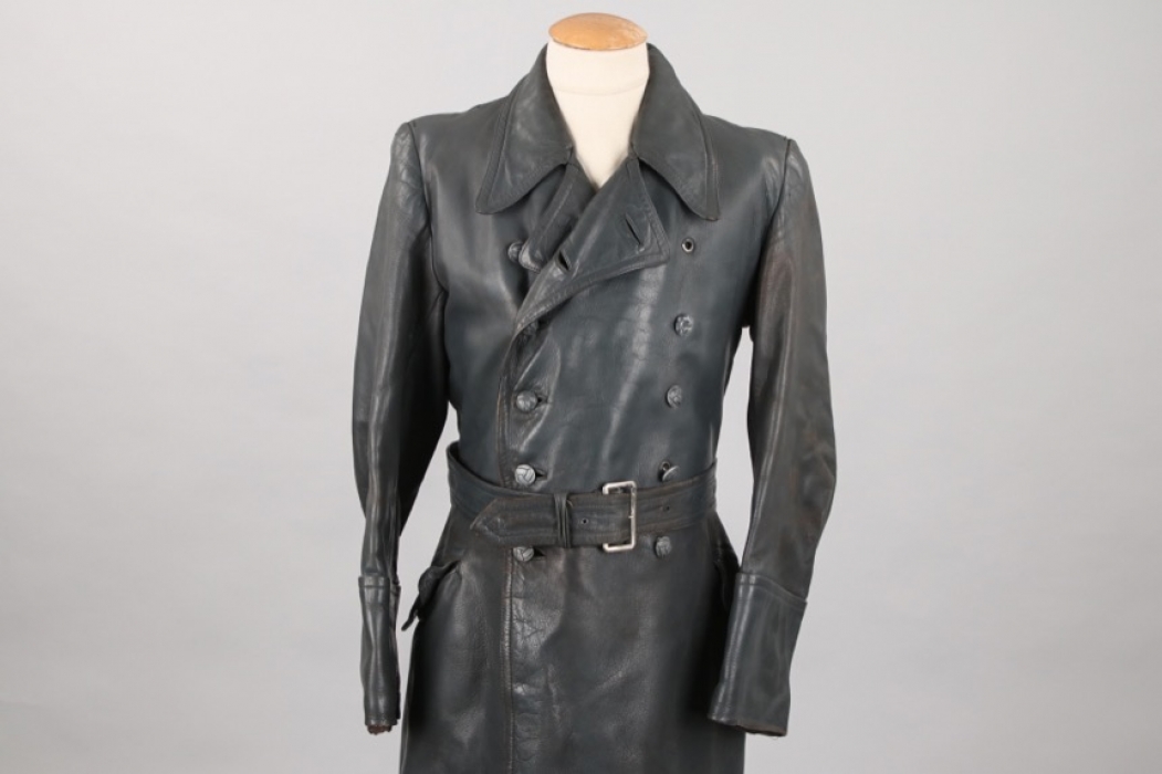 Wehrmacht officer's leather coat