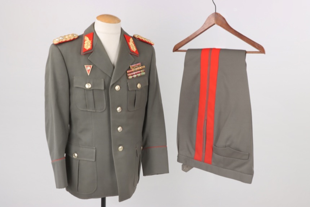 East Germany - Tunic for an Lieutenant general of the Army