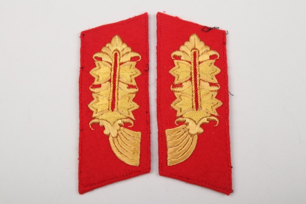 Heer General's collar tabs