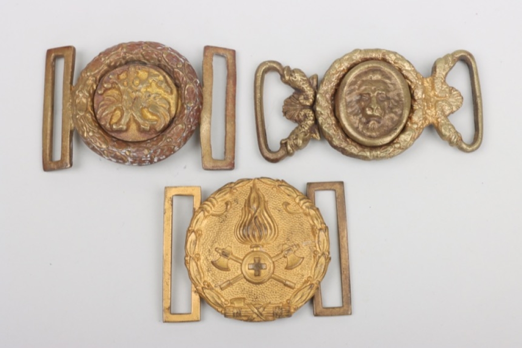 3 x belt buckles - unknown