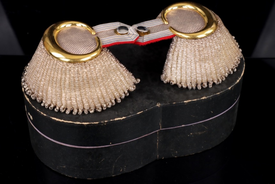 Bavaria - epaulettes for a "Generalmajor zur Disposition" in case