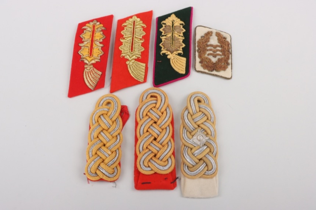 Wehrmacht shoulder boards and collar tabs for generals