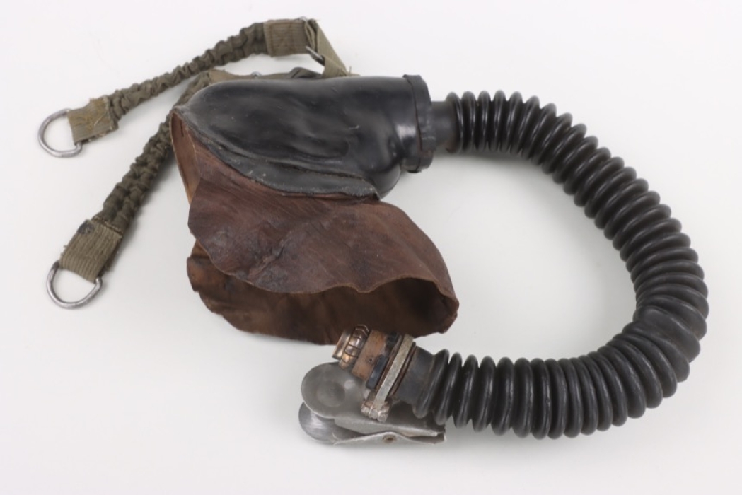 Luftwaffe pilot's oxygen mask - 10-86 model