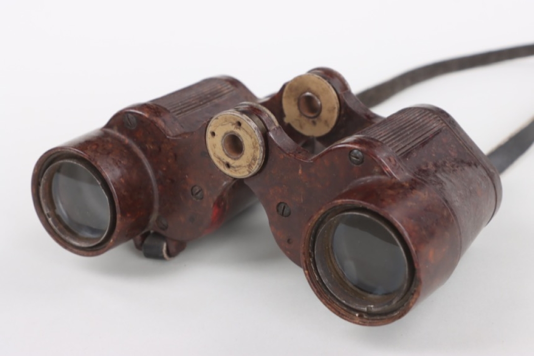 Wehrmacht D.F. 6x30 binoculars - bakelite