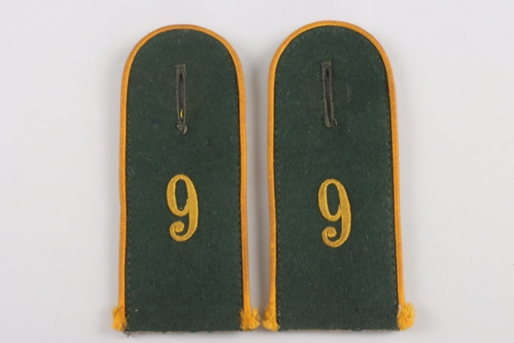 Heer Shoulder straps for EM of Kavallerie Regiment 9