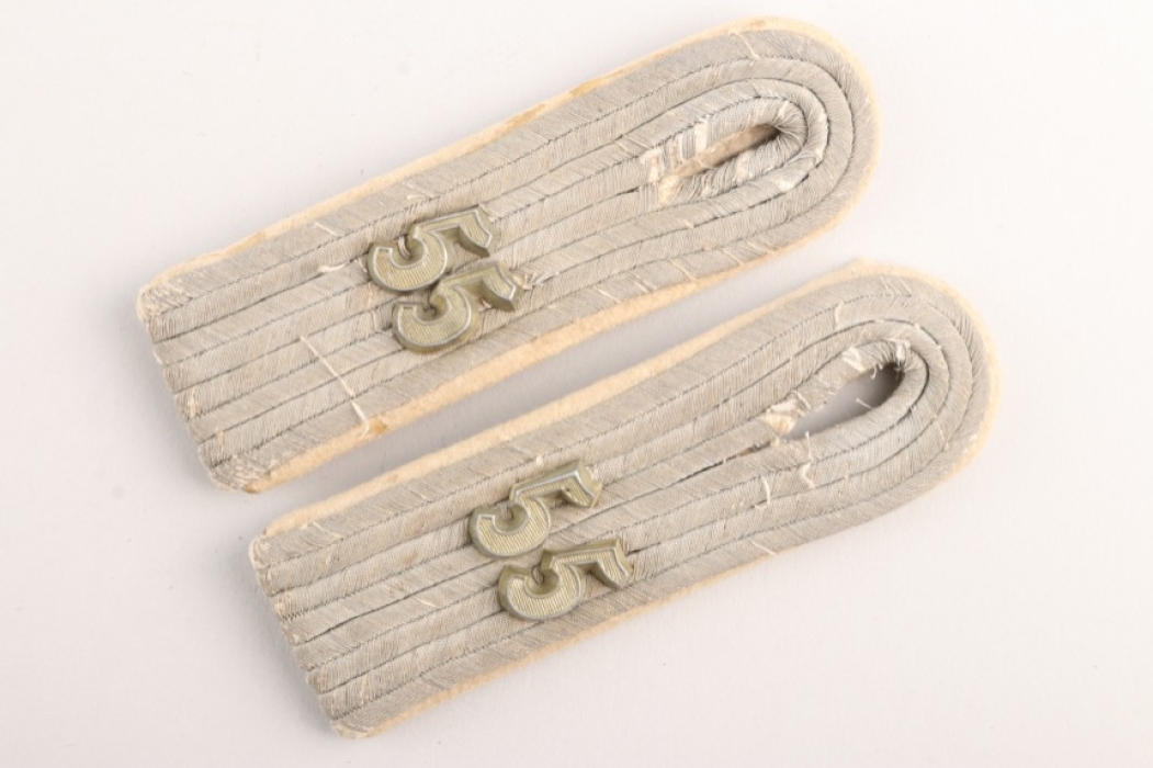 Shoulder Boards - Leutnant in the 55th Infantry Regiment