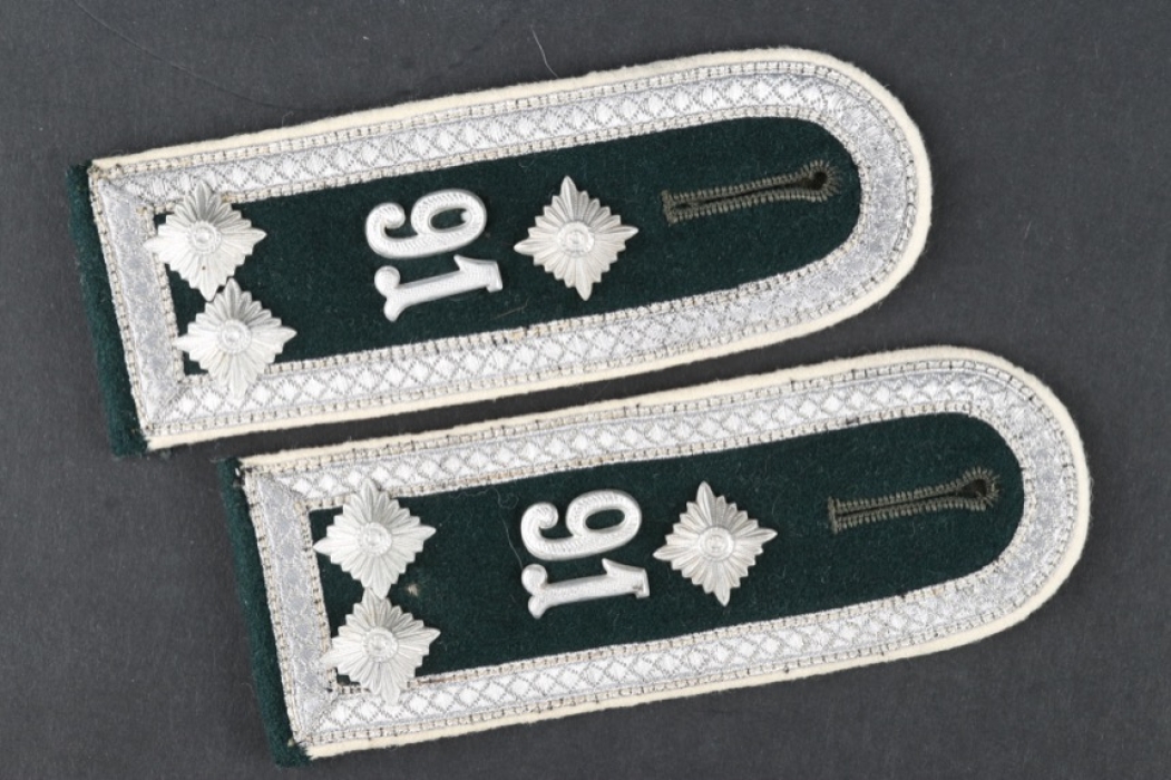 Shoulder Board - Hauptfeldwebel in the 91st Infantry Regiment