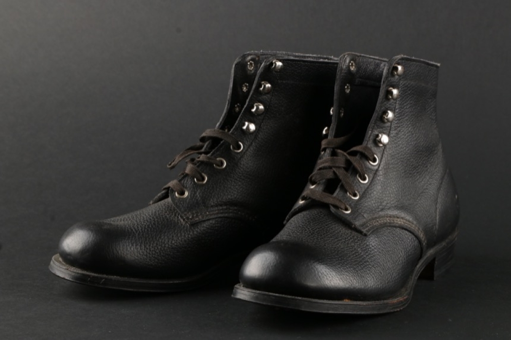 HJ 3/4 ankle boots - unissued