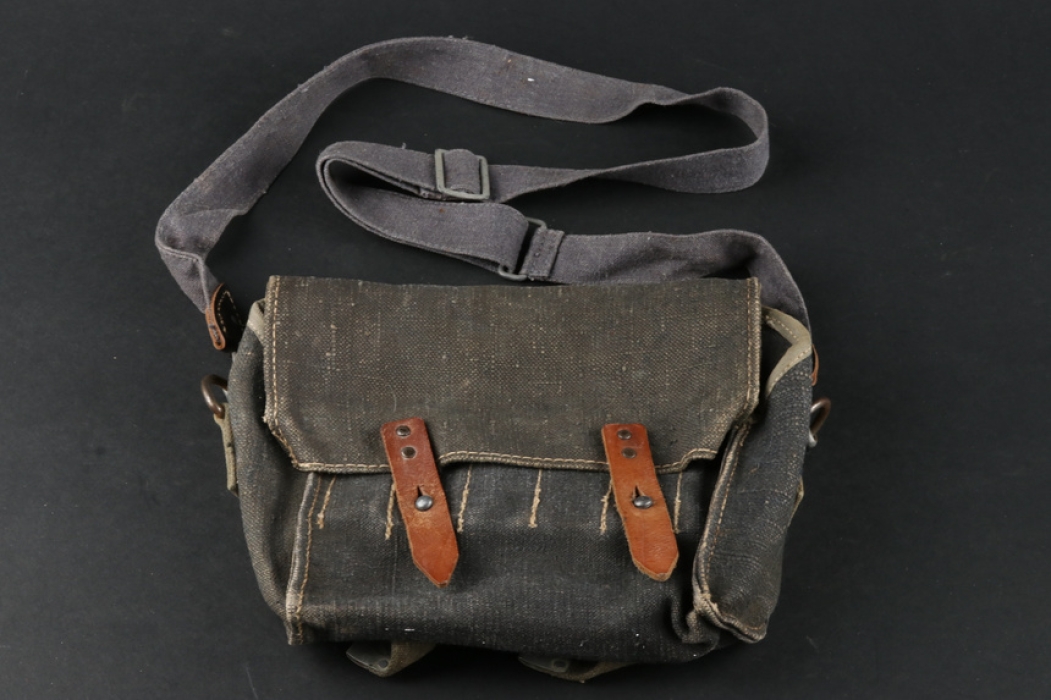 Restored Luftwaffe Flare gun ammunition pouch