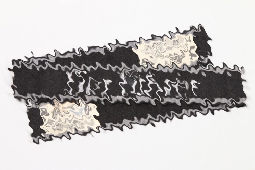 Waffen-SS "Der Führer officer's cuffband + RZM tags