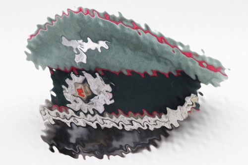 Heer Nebeltruppe officer's visor cap