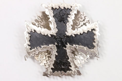 1914 Iron Cross 1st Class with clamshell screw-back