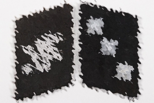 Waffen-SS officer's collar tabs - Untersturmführer