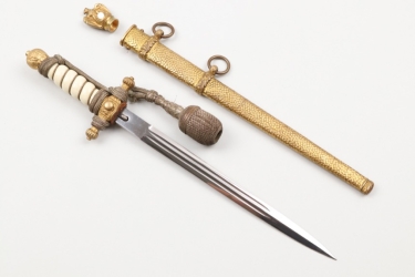 Reichsmarine/Kriegsmarine officer's dagger (WKC)