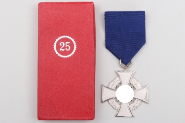 Faithful Service Medal for 25 years with case