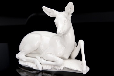 SS Allach - porcelain figure of a 'lying doe' #151 (Kärner)