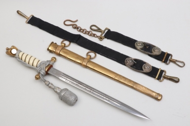 Kriegsmarine officer's dagger with hangers & portepee - WKC