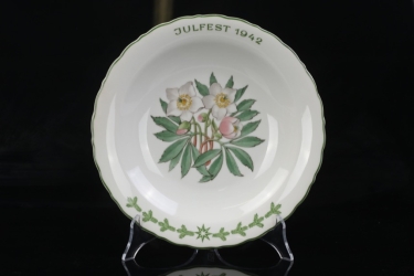 SS Allach - Julfest 1942 colored porcelain plate