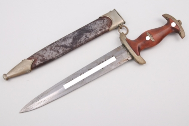 M33 early SA Service Dagger "B"