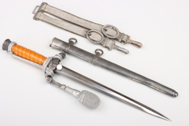 M35 Heer officer's dagger with hangers and portpee - Eickhorn