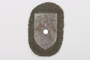 Cholm combatant - Cholm Shield