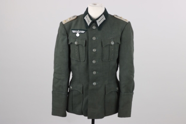 Heer infantry field tunic for a Hauptmann