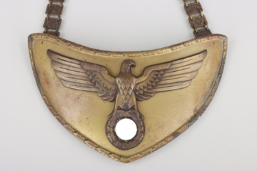 NSDAP Flag bearer's gorget - RZM M1/128