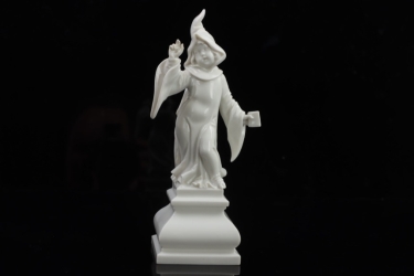 Allach porcelain No.81 - Munich Maid