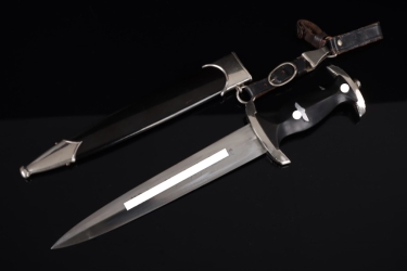 M33 SS Service Dagger with 3-piece hanger - 1052/38 (untouched)