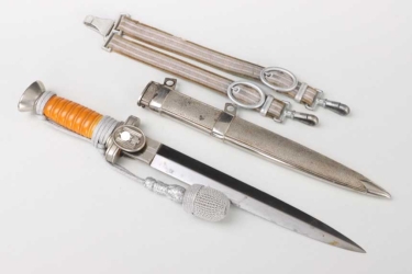 M38 DRK leader's dagger with hangers & portepee