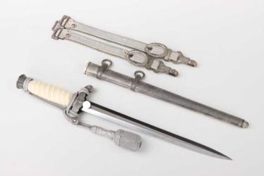 M35 Heer officer's dagger with hangers and portepee - Eickhorn