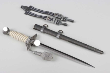 M37 Luftwaffe officer's dagger with hangers and portepee - Höller